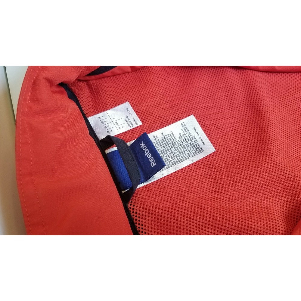 Reebok Men's S‎ Jacket Red Full Zip Windbreaker Sports Hidden Hood Pockets - Picture 4 of 10